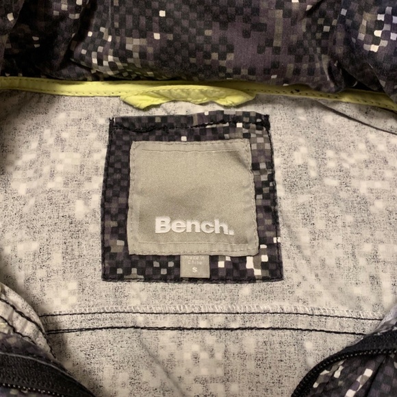 Bench Jacket - Picture 3 of 10